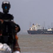 Arkivbild på ett fartyg som passerade Hormuzsundet den 1 april.