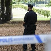 Polis och avspärrningar på Östra kyrkogården i Malmö
