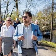 Sverigedemokraternas partiledare Jimmie Åkesson (SD). Till vänster Sverigedemokraternas stabschef Linus Bylund och Jessica Stegrud. 