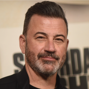 Kimmel / protester mot beslutet. 