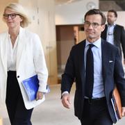 Svantesson och Kristersson inför pressträffen.