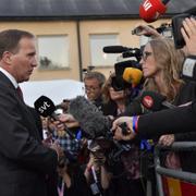 Statsminister Stefan Löfven anländer till Socialdemokraternas valvaka på Färgfabriken i Stockholm.