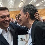 Euklidis Tsakalotos (th) tillsammans med Alexis Tsipras under valrörelsen