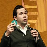 Bistånds- och utrikeshandelsminister Benjamin Dousa (M).
