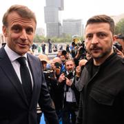 Macron och Zelenskyj. Arkivbild. 