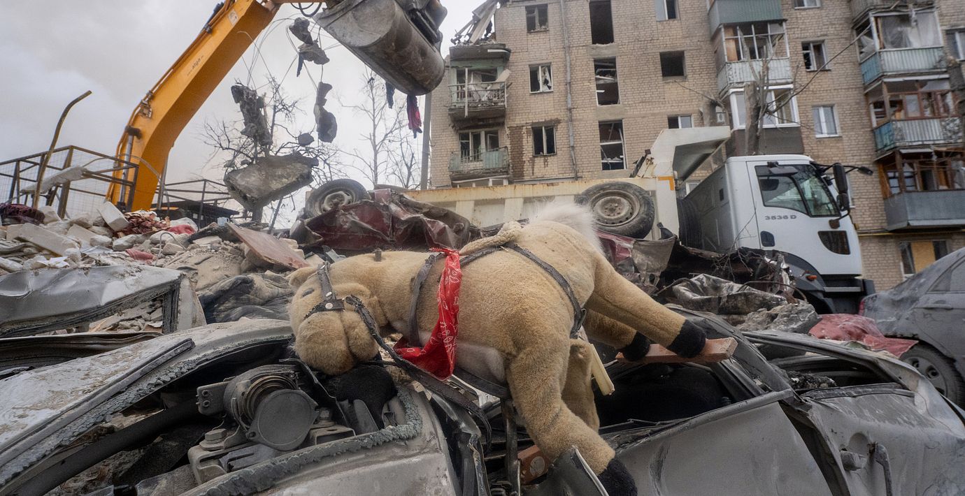 Rasmassor i ukrainska staden Charkiv efter en rysk attack i början av mars.