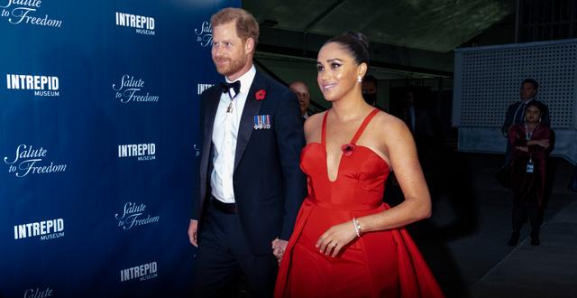 Prins Harry och hustrun Meghan. Craig Ruttle / AP