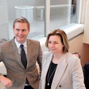 Gustav Fridolin och språkrör Isabella Lövin (MP).