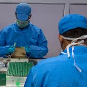 Förpackning av vaccin från Astra Zeneca. Arkivbild.