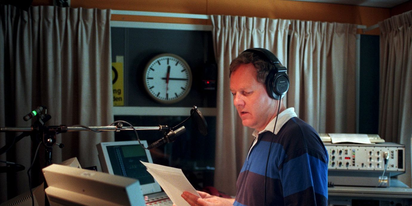 Bild från 1998, under Egon Malmgrens tid som nyhetspresentatör på Sveriges Radios Ekoredaktion.