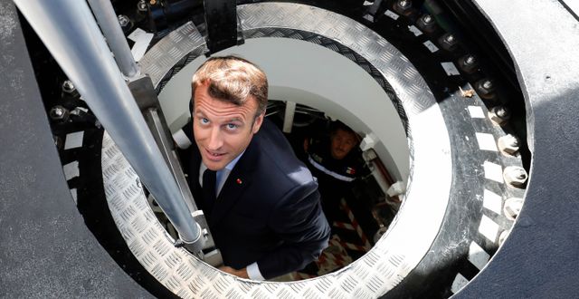 Frankrikes Emmanuel Macron i en av Naval Groups ubåtar. (2019) Ludovic Marin / TT NYHETSBYRÅN