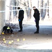 Den skottskadade mannen hittades i en gångtunnel i Geneta i Södertälje.