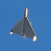 Shaheddrönare/Rök efter en drönare som skjutits ner över Dubai.