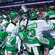 Röglespelarna firar.