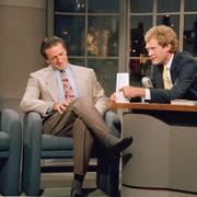 David Letterman (höger) intervjuar Los Angeles Lakers coach Pat Riley/Arkivbild från 1988