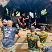 Bilder från Thailands försvarsmakt efter att två soldater skadats.