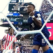 Kylian Mbappe slår in sitt sjunde mål i årets VM.