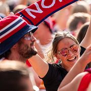 Norska fans i Oslo på tisdagseftermiddagen.