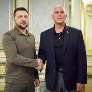 Topprepublikanen Mike Pence besökte Zelenskyj i Kyiv i dagarna. AP