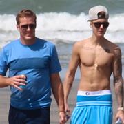 Justin Bieber chillar med polarna i Panama. Det är ju mycket nu.