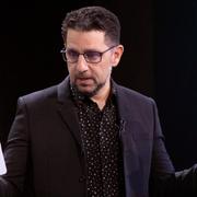 Panos Panay visar upp Surfaceprodukter på ett Microsoftevent