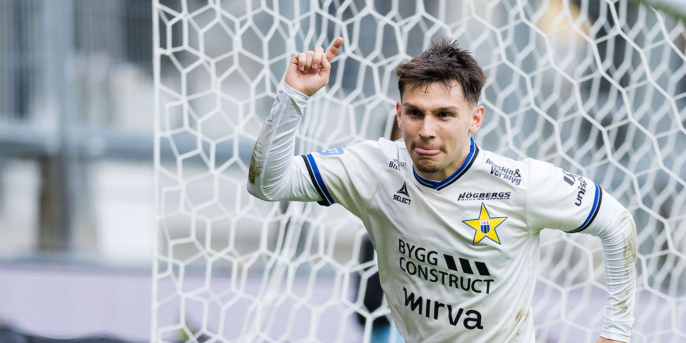 Sirius Isak Bjerkebo jublar efter 0-1 under fotbollsmatchen i Allsvenskan mellan GAIS och Sirius den 10 oktober 2026 i Göteborg.