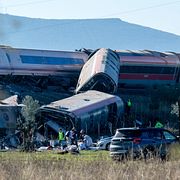 Olycksplatsen efter tågkollisionen i Urda i Spanien.