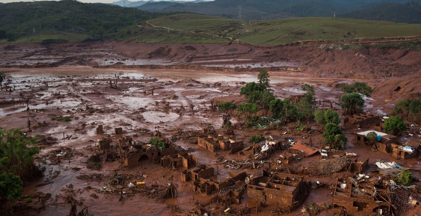 Förödelsen efter kollapsen.