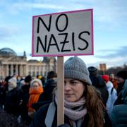 En demonstrant i Berlin på söndagen.