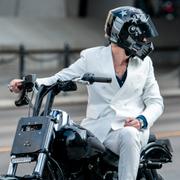  Marius Borg Høiby på en motorcykel 2023.