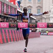 Kelvin Kiptum vann London maraton förra året.