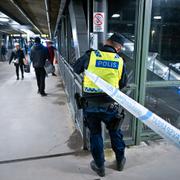 Polis vid Lund C på tisdagskvällen. 