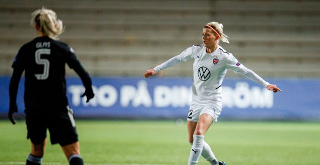 Rosengårds Olivia Schough i CL-match mot Bayern München.  MATHILDA AHLBERG / BILDBYRÅN