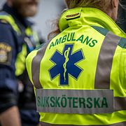 Arkivbild. Ambulanspersonal.