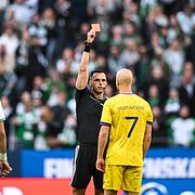 Viktor Gustafson fick rött kort i cupfinalen.