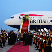 Keir Starmer landar i Kina.