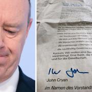 Deutsche Banks vd John Cryan bad i en annons bankkunderna om ursäkt.