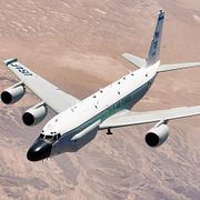 AI-bolaget Appen har bland annat haft kontrakt kopplade till ett militärt projekt där signalspaningsflygplanet Rivet Joint nämns.