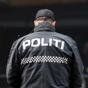 Norsk polis och det virusdrabbade fartyget.