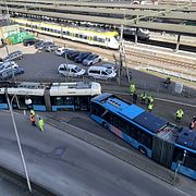 Göteborg 2026-04-29
Buss och spårvagn i krock vid Åkareplatsen i Göteborg
Foto: Alice Nordevik /TT / kod 10510