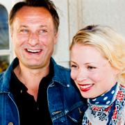 Skådespelarna Michael Nyqvist och Julia Dufvenius på Dramaten 2011.