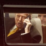 FBI-agenter vid vallokalen/Donald Trump.