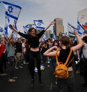 Demonstranter i Israel.  Ohad Zwigenberg / AP