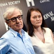 Woody Allen tillsammans med sin fru Soon-Yi Previn. 