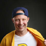 OS-ringarna i Cortina till vänster, Petter ”Pidde P” Hedwall till höger.