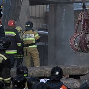 Räddningsarbetet har pågått sedan i måndags morse då höghuset i Magnitogorsk rasade. 