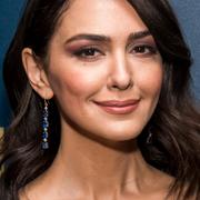 Nazanin Boniadi på premiär för sin nya film ”Hotel Mumbai”