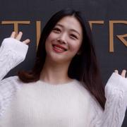 Sulli, vars riktiga namn var Choi Jin-ri.