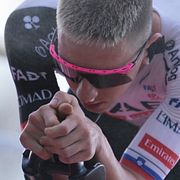 Tadej Pogacar under den första dagen av årets Vuelta Espana.