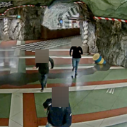 Tre misstänkta fångades på en övervakningskamera från tunnelbanan i Stockholm. 